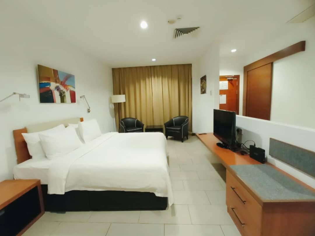 Gloria Swiss Hotel & Apartment Sandakan Exterior photo