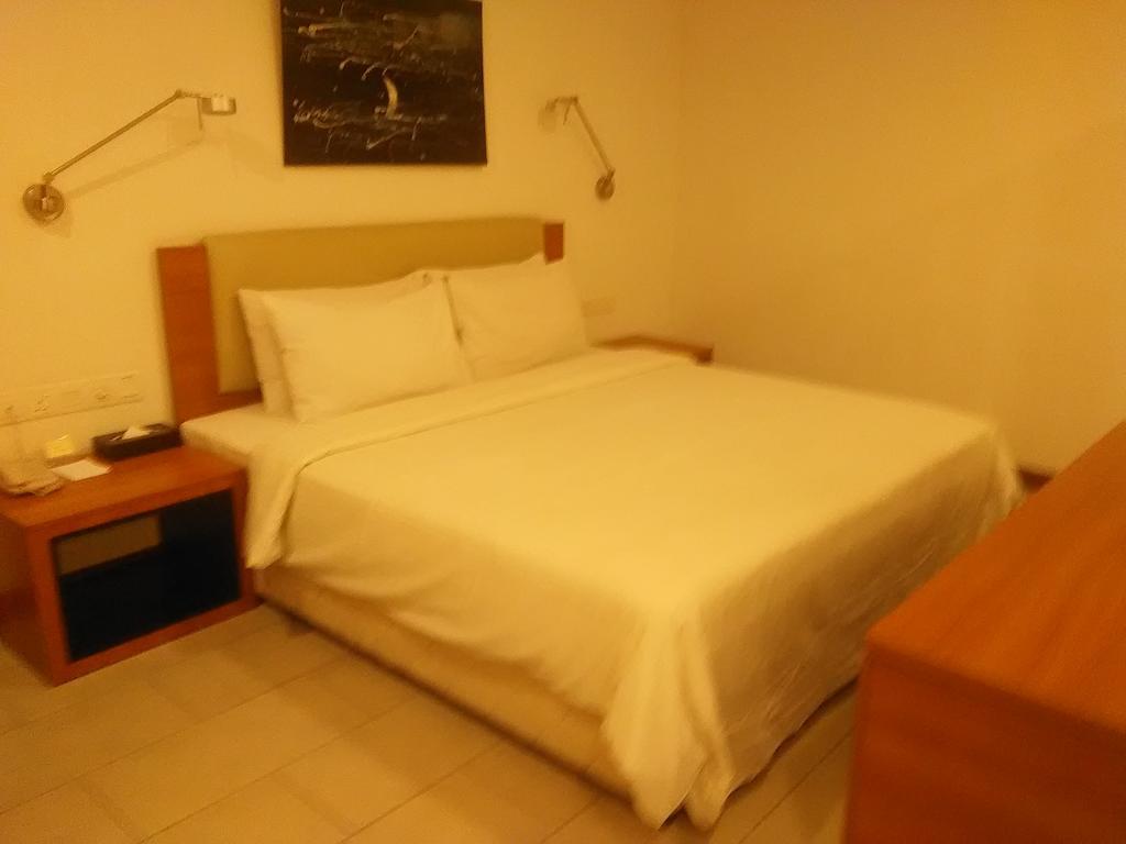 Gloria Swiss Hotel & Apartment Sandakan Exterior photo