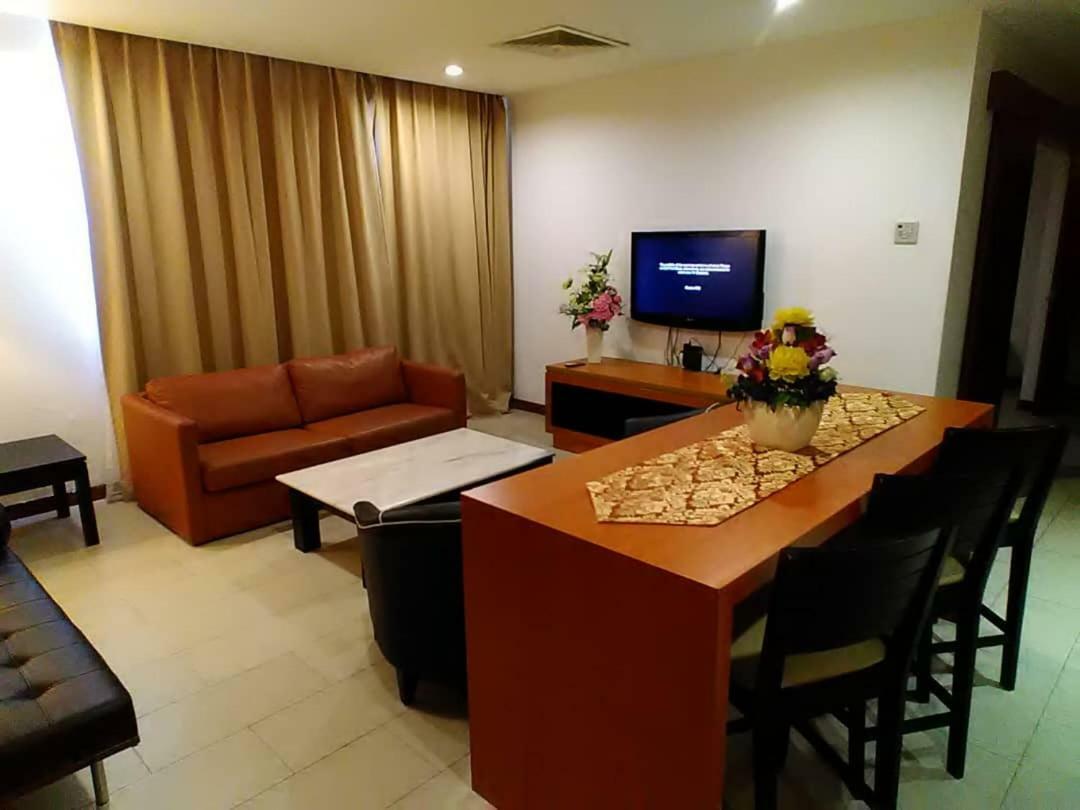 Gloria Swiss Hotel & Apartment Sandakan Exterior photo